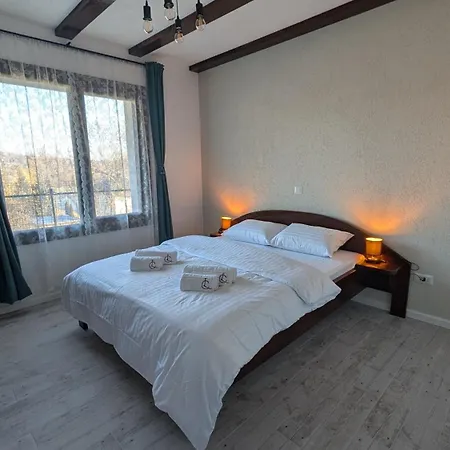 Villa Conacu' Lacului Brebu Brebu Minastirei